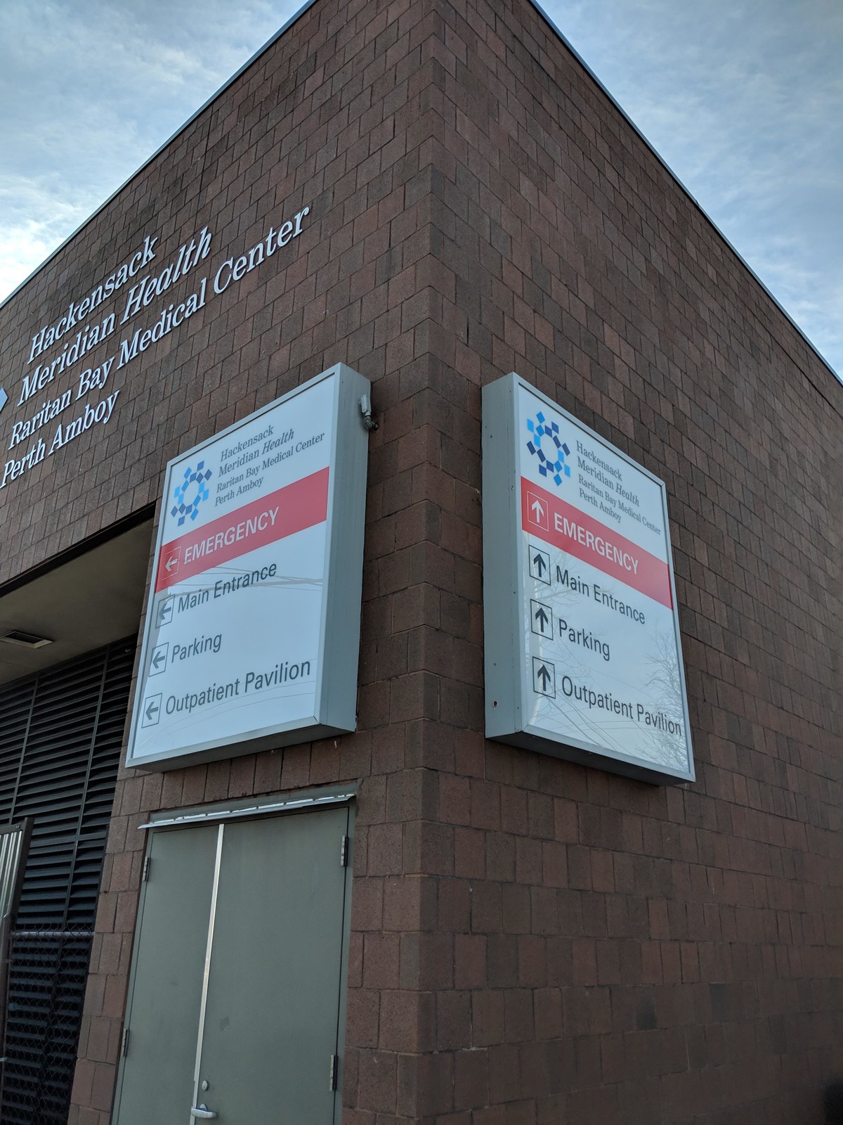 Hackensack Meridian Health Hospital Exterior Cabinet signs