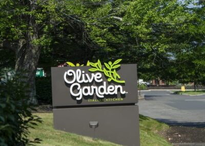 Olive Garden Exterior Sign fabricated and installed by PSCO Sign Group