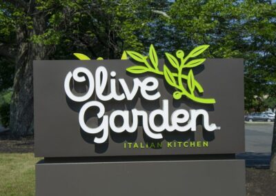 Olive Garden Exterior Sign fabricated and installed by PSCO Sign Group