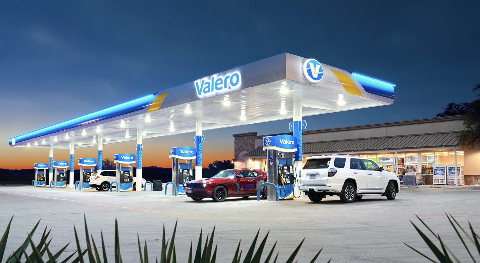 Philadelphia Sign Company - Gas Station Signs - Valero