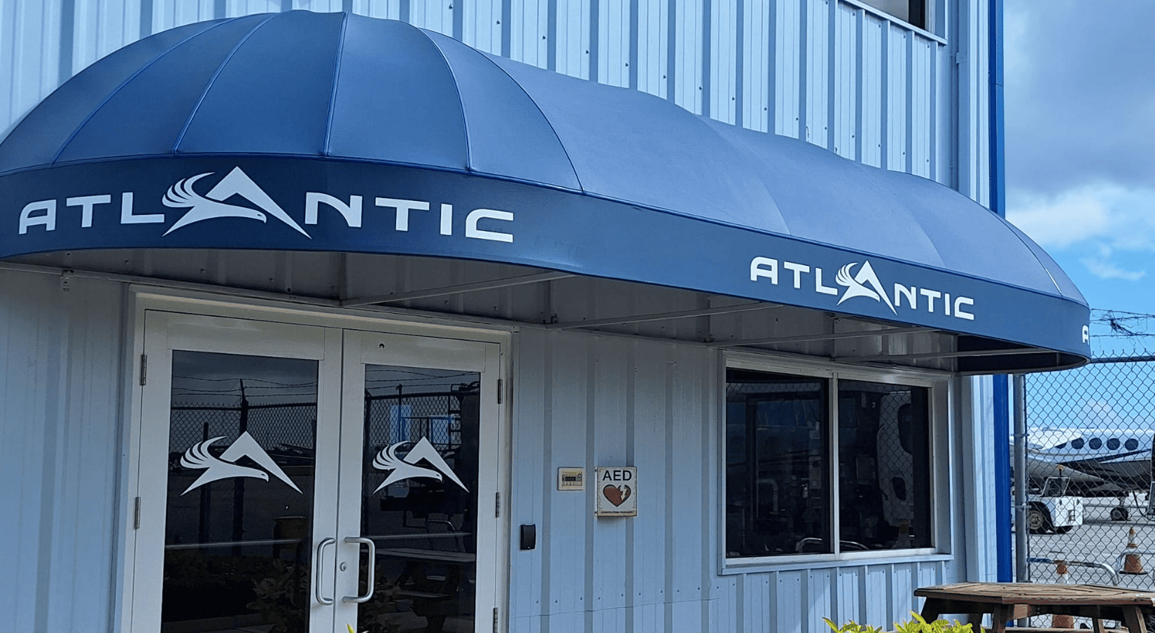 Applications web graphics-Awnings Custom Awning for Atlantic Aviation