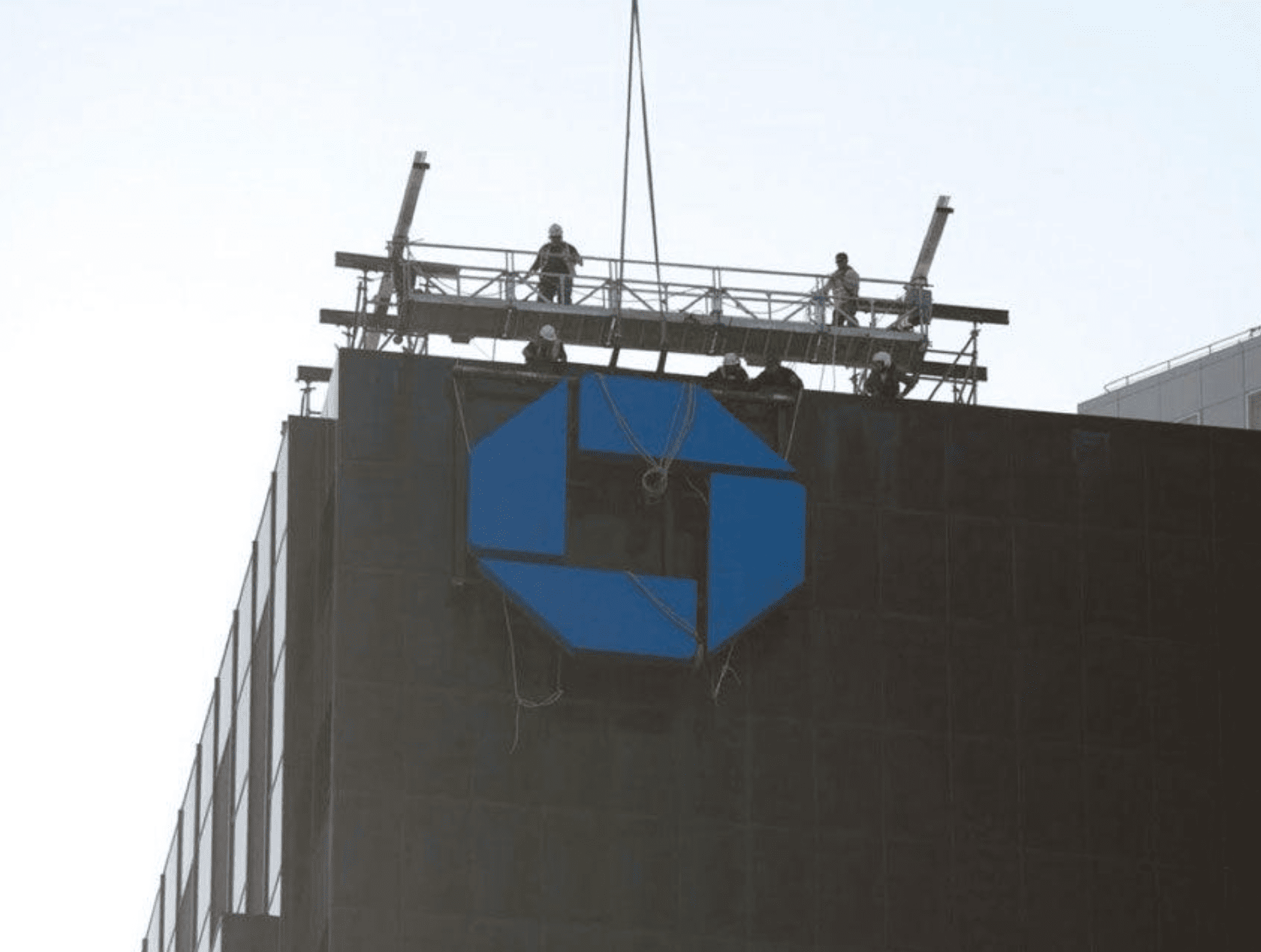 Chase Exterior High Rise Sign Installation